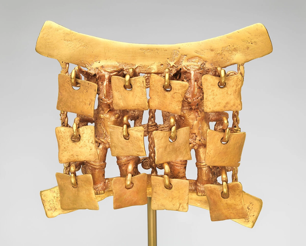 Cast gold figure pendant from the Diquís culture of Costa Rica