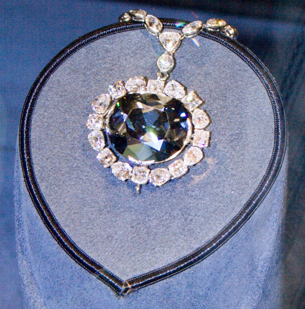 The Hope Diamond in its necklace setting